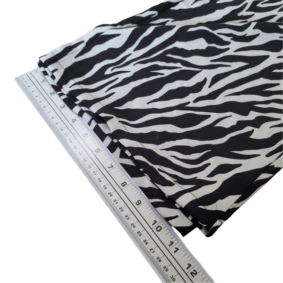 Shein zebra strip halter neck top with matching high waist flair leg pants USL/M - Picture 9 of 10